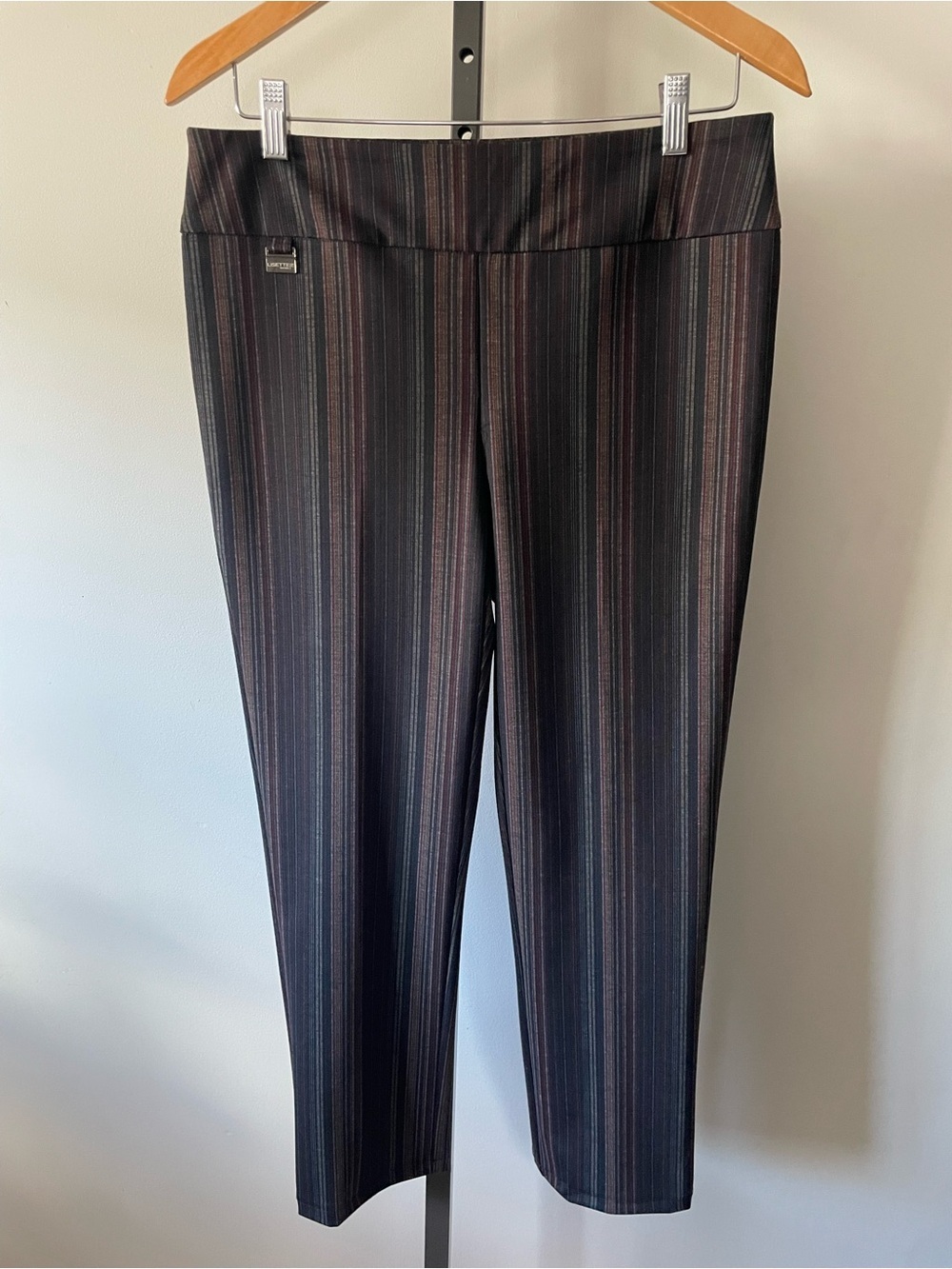 Lisette L Montreal Pinstripe Pull On Dress Pant Trouser Striped Size 10